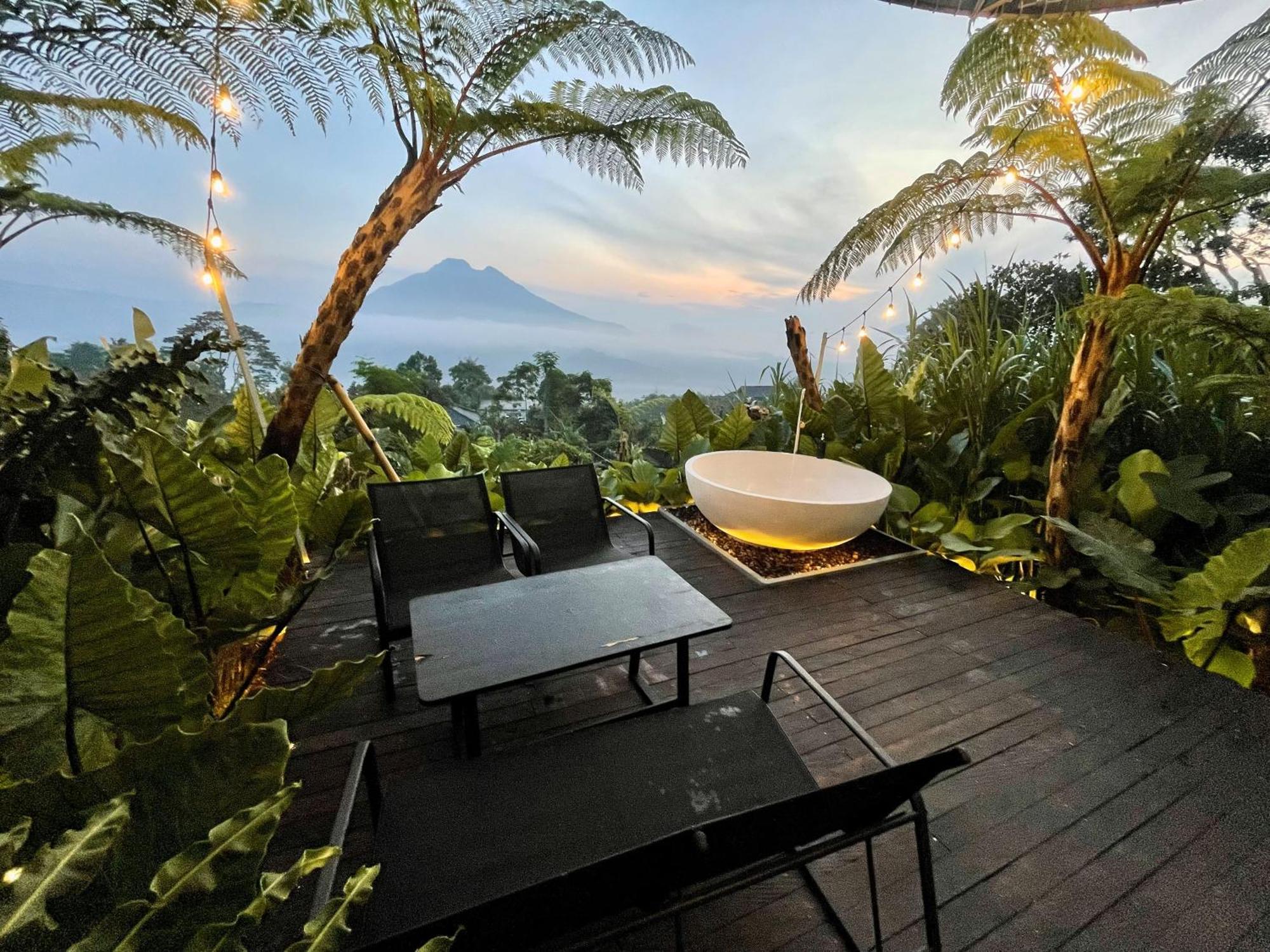 Black Wood Cabin Кинтамани Экстерьер фото