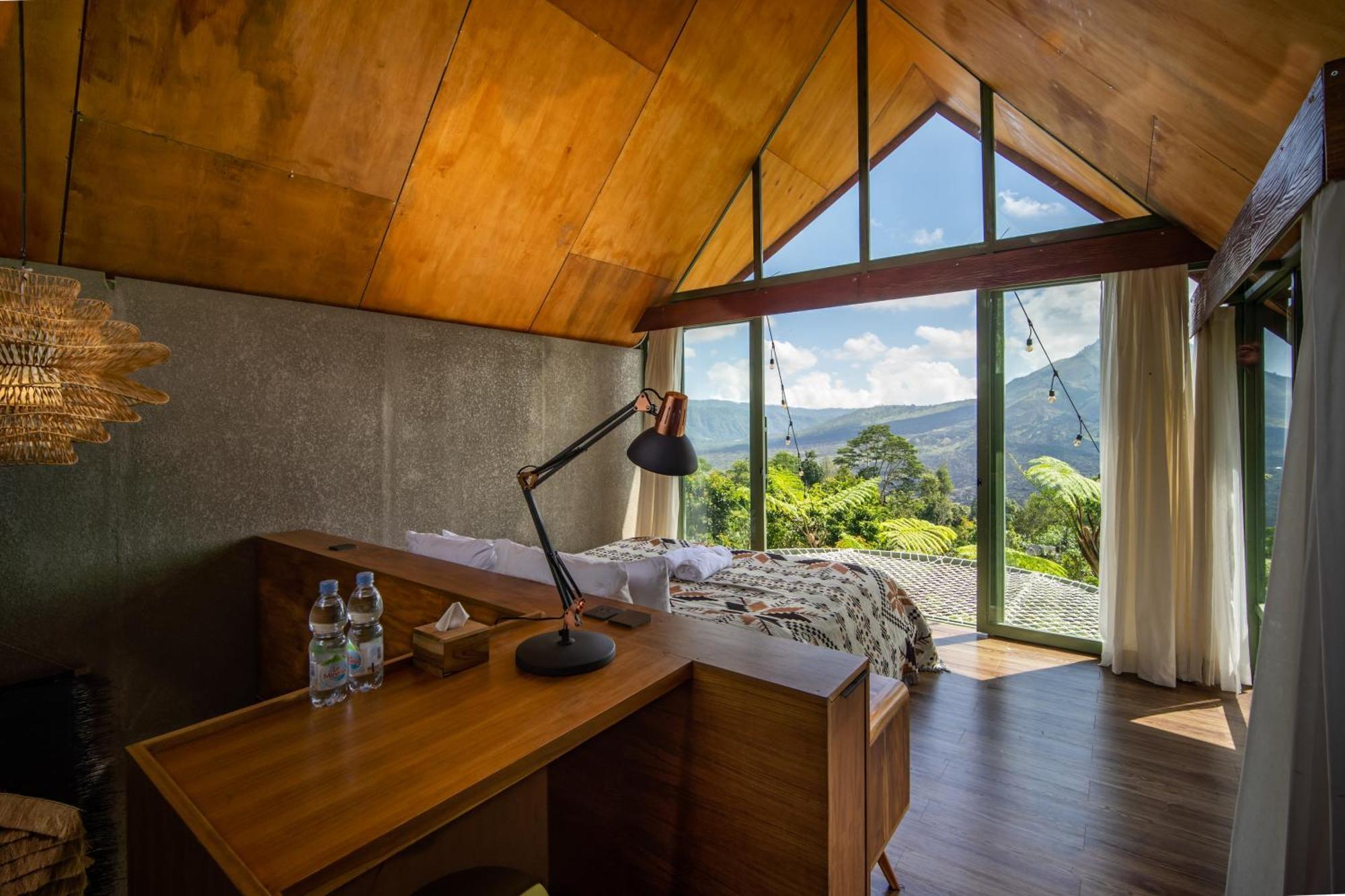 Black Wood Cabin Кинтамани Экстерьер фото